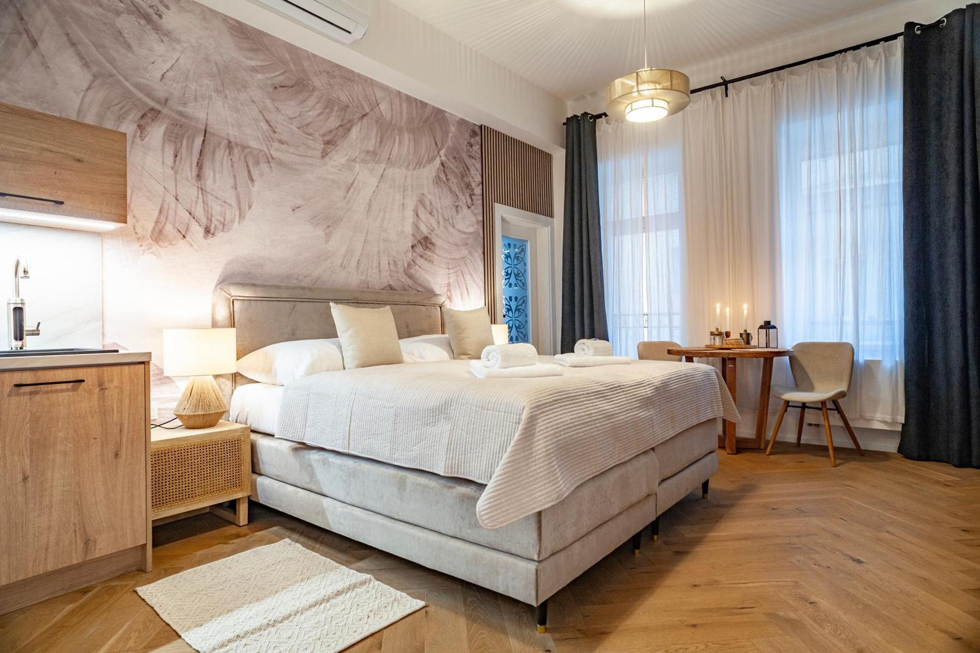 Sting Old Town Ostrava Apartamento Exterior foto